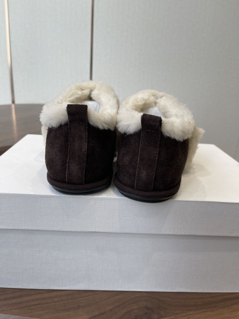 The R0w boots